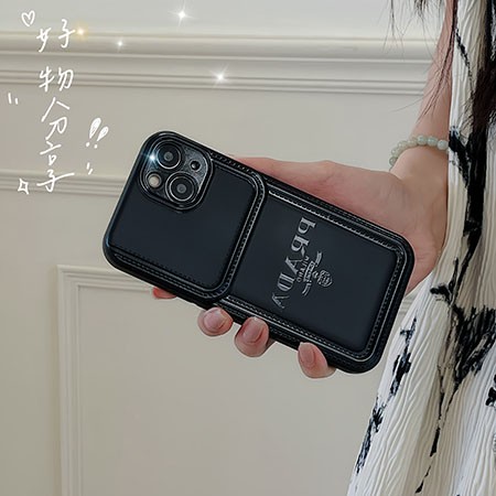 iphone 15プラス プラダ風 携帯ケース 