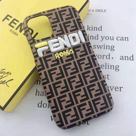 フェンディ fendi 携帯ケース アイホン15プロmax 