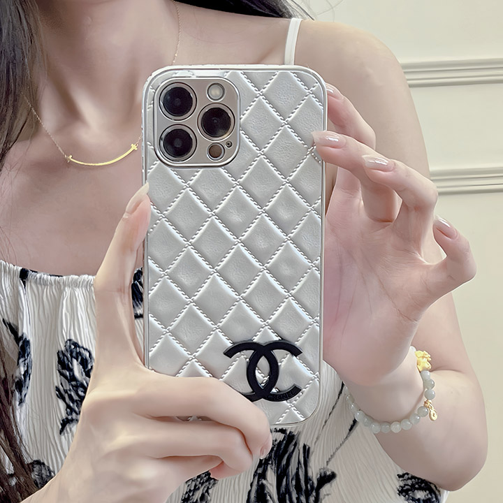 シャネル chanel iphone 15プロ スマホケース 