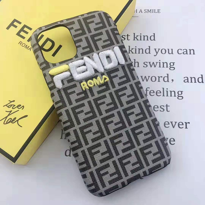 fendi フェンディ iphone15 ケース 